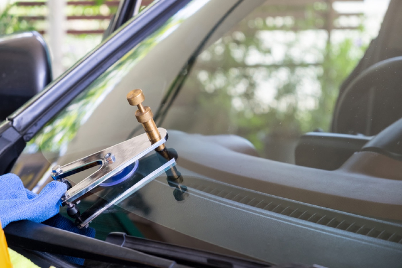 Windshield Replacement at Kent Performance Fleet Center in Kent, WA